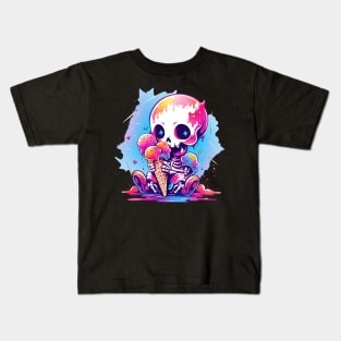 Cute Baby Skeleton Loves Ice Cream Halloween Design Kids T-Shirt